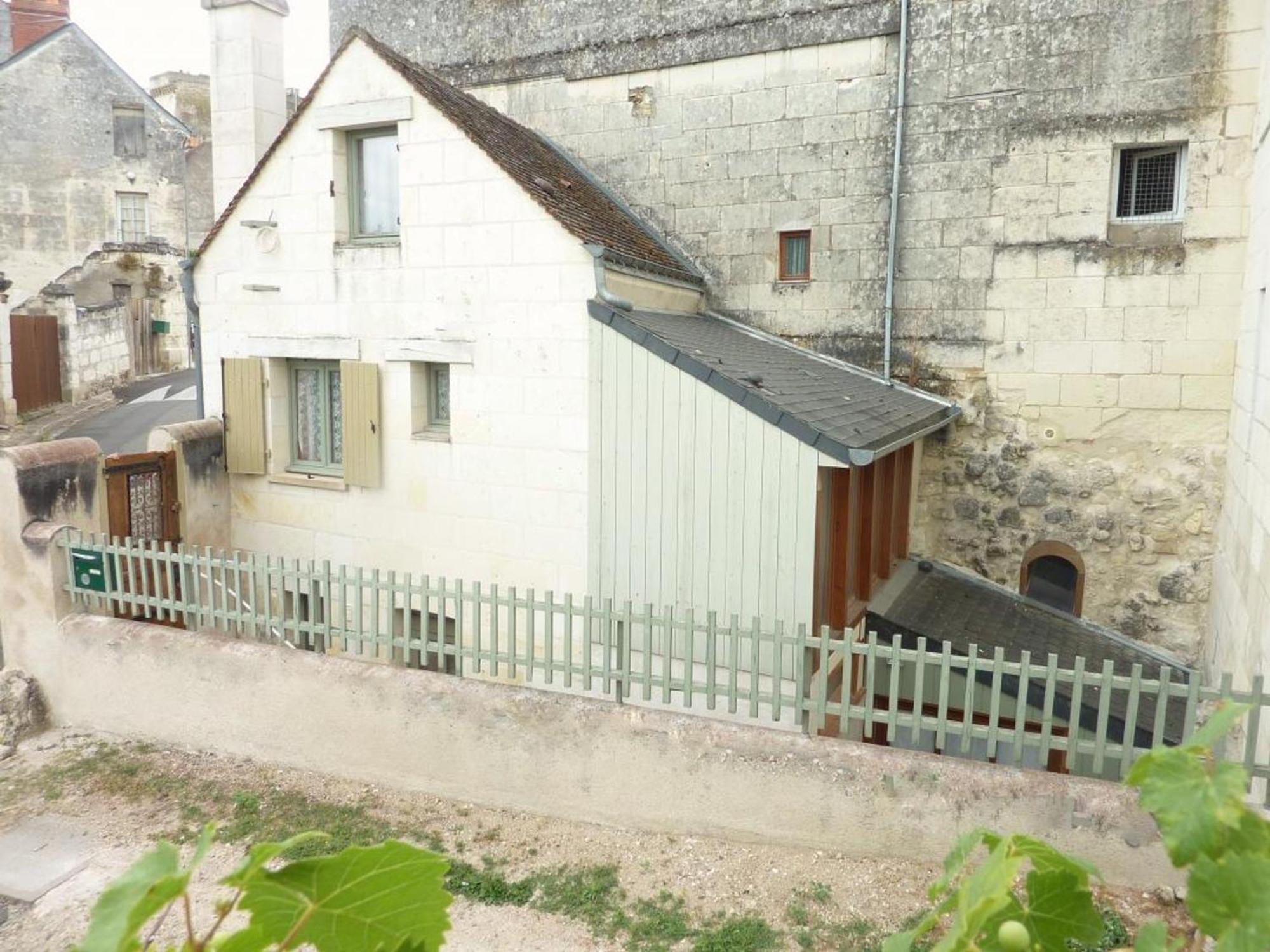 Location Unique En Ville, 3 Niveaux Avec Cave Voutee Et Troglodytique, Charme Et Authenticite En Touraine - Fr-1-381-162 로슈 외부 사진